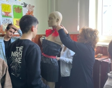 Attività alunni laboratorio di moda